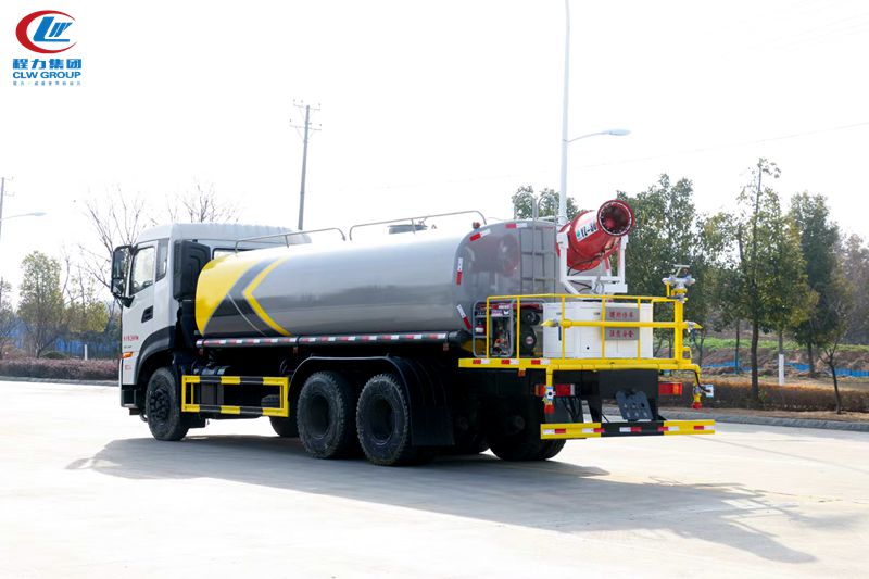 高端東風(fēng)天龍18方灑水車(chē)