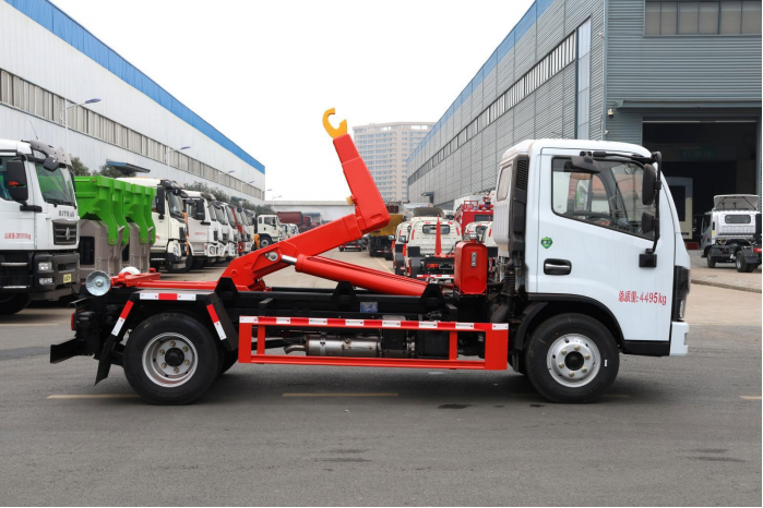 東風多利卡D6勾臂垃圾車